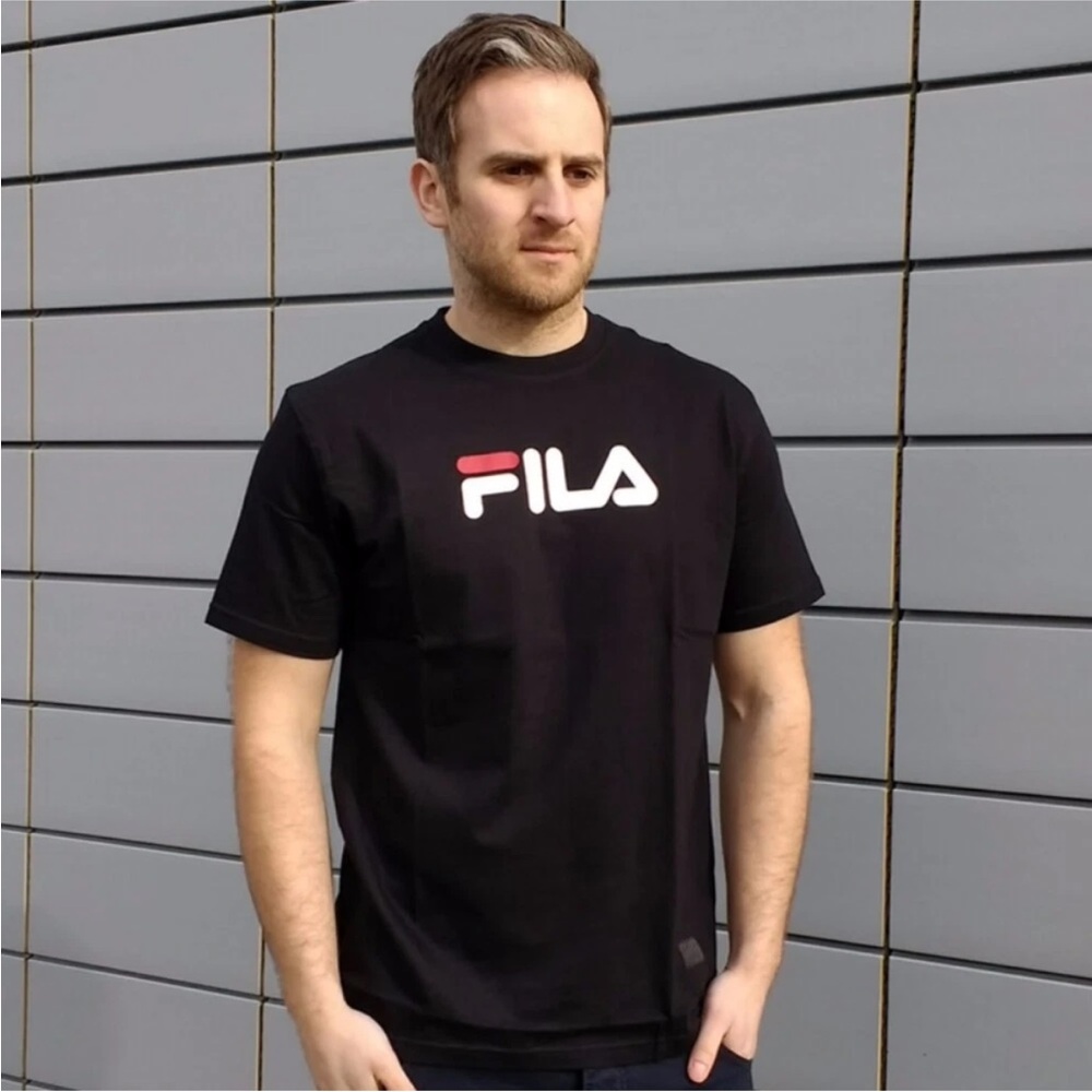 Fila Men’s Black Short Sleeve Classic Style Logo Crew Neck T Shirt Large